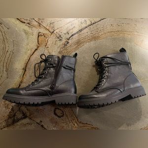 Women’s black zip/tie boots